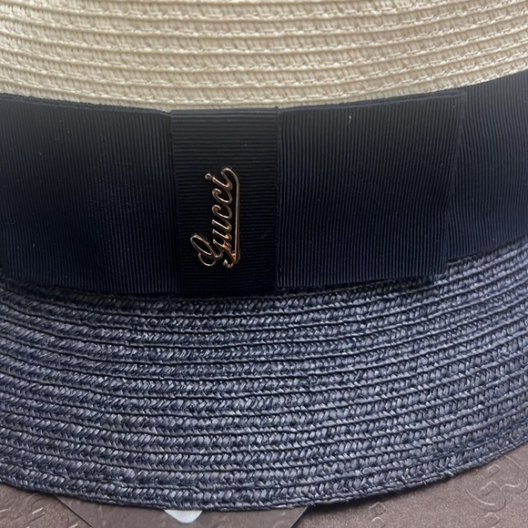 Gucci
Paper Fedora Hat w/ Tags - Picture 7 of 10